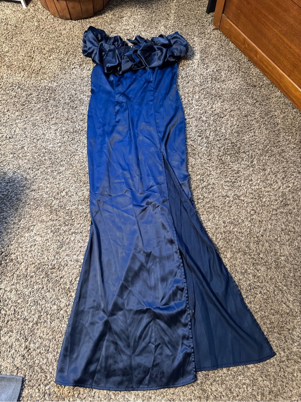 PrettyLittleThing Navy Blue Off-Shoulder Maxi Dress